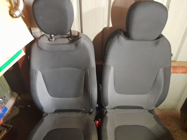 Tapizado Renault captur.y motor