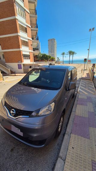 Nissan NV200 2011