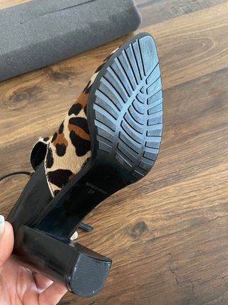 Zapatos  Piel y pelo Leopardo 