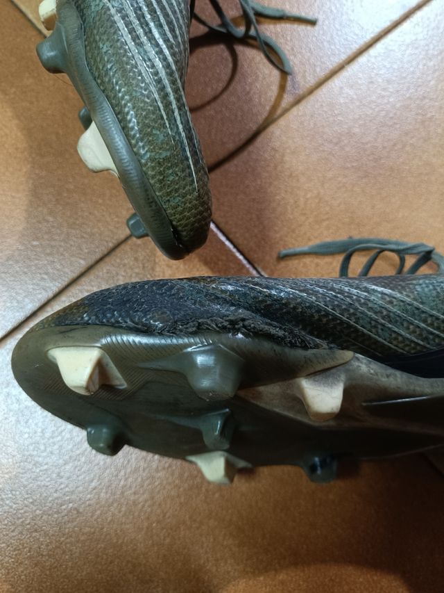 Adidas Predator verde militar gama media Talla 42