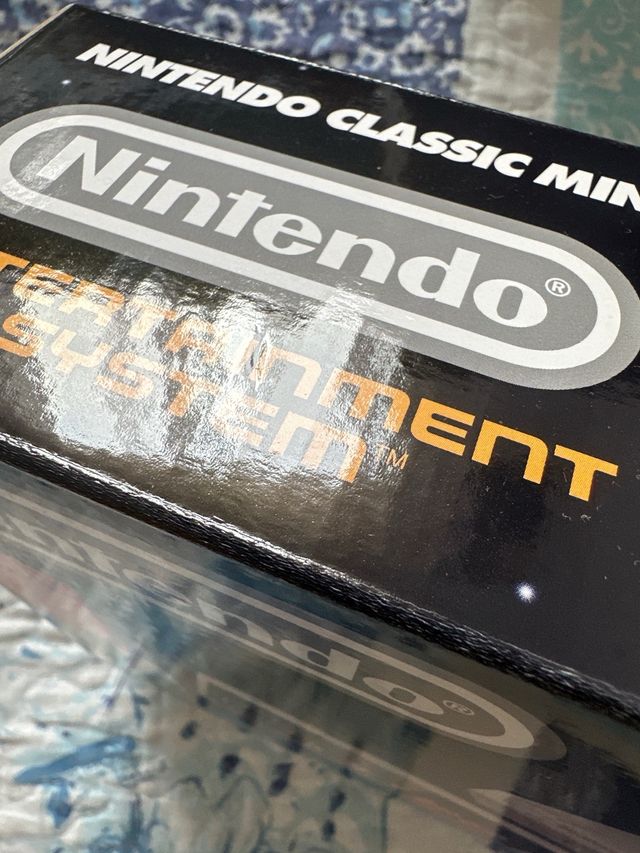 Nintendo NES mini classic Nuovo di zecca