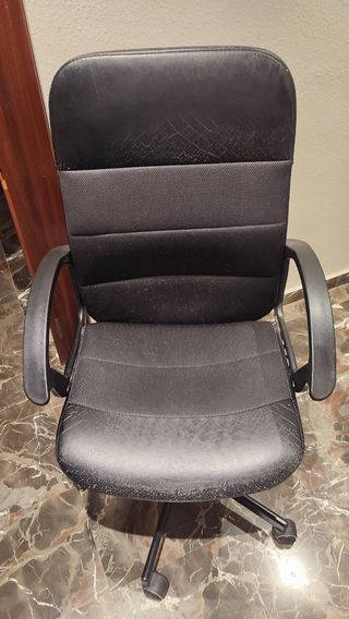 Silla de escritorio negra