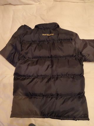 Anorak Real Madrid Negro Talla L
 Sudadera XXL RM 