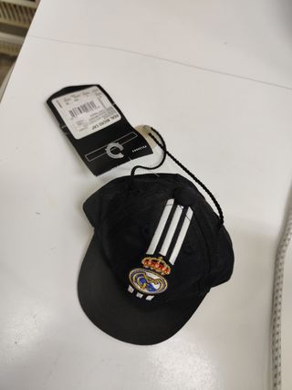 Anorak Real Madrid Negro Talla L
 Sudadera XXL RM 