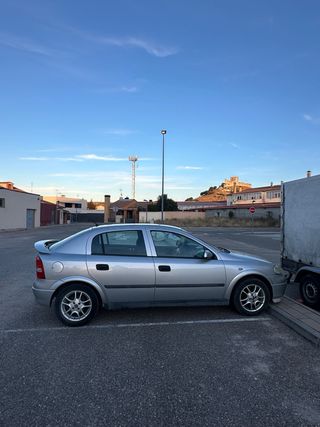 Opel Astra 2002