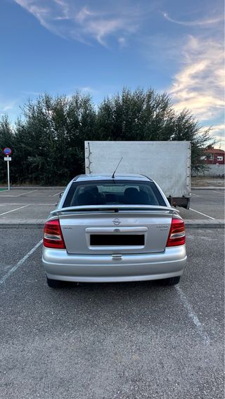 Opel Astra 2002