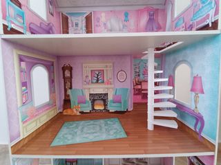 Casa de muñecas grande de madera