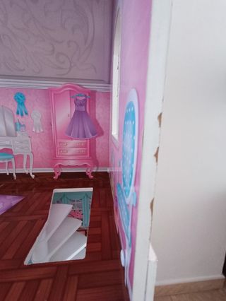 Casa de muñecas grande de madera