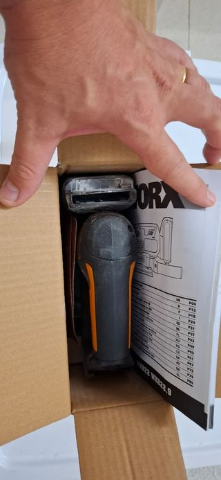 Lijadora WORX 20V WX822.9