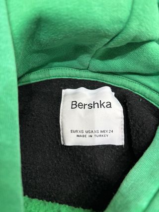 Felpa unisex con cappuccio Bershka verde e nera