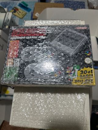 Super nintendo classic mini PRECINTADA