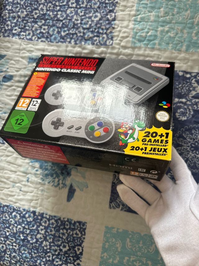 SUPER NINTENDO CLASSIC MINI IMPECCABILE