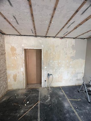 Reformas • Pladur •Pintura •Electricidad • Parquet