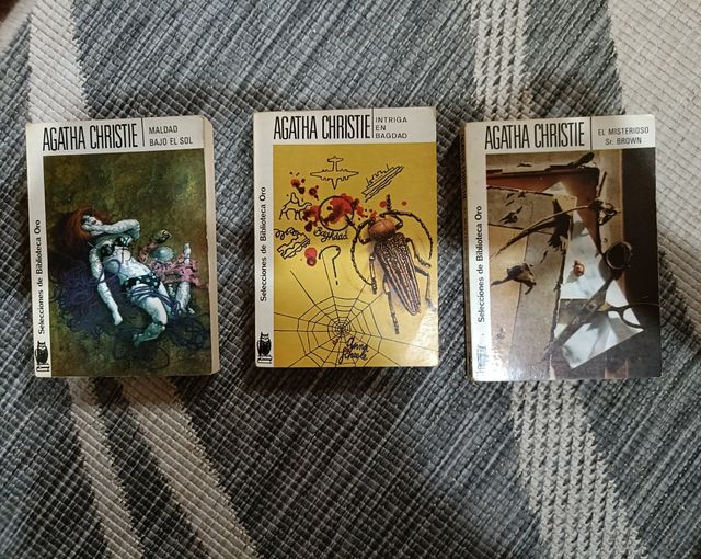 Tres libros de Agatha Christie - Maldad bajo el so