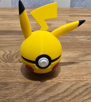 Poke Ball Pikachu