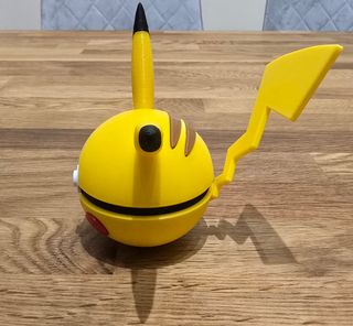 Poke Ball Pikachu