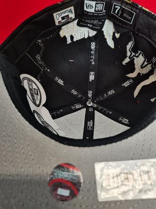 Gorra New Era 59Fifty Negra con Calaveras 7.1/2