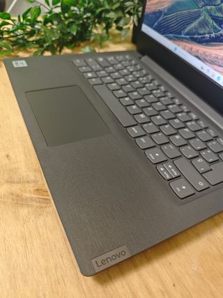 Lenovo V14 i5 Portátil