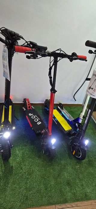 Patinetes Eléctricos Xtreme y  SmartGyro 
Nuevos 