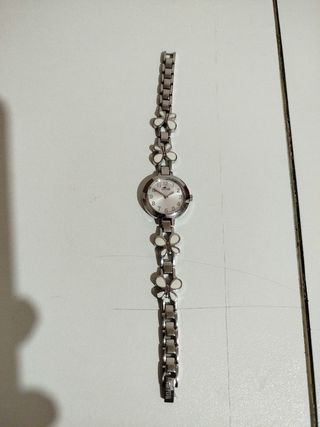 Reloj Lotus Mujer Mariposas Plata Blanco