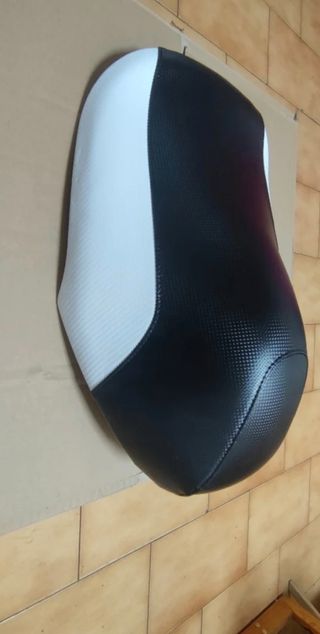 Asiento Yamaha Aerox
