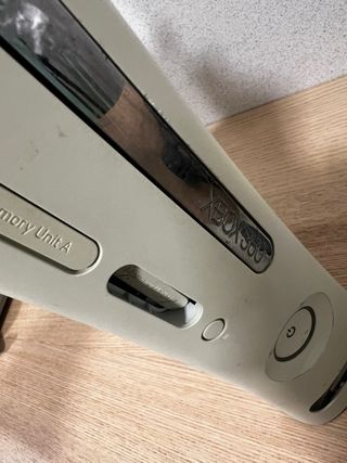 Lote Xbox 360 con juegos y mandos