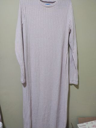 Vestido largo de punto beige