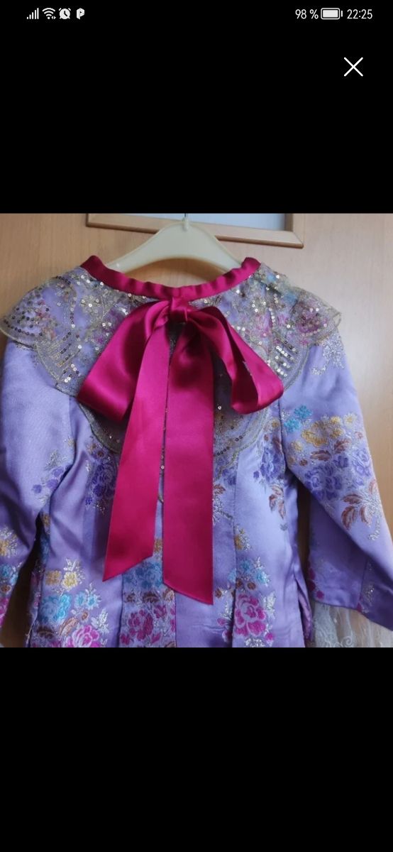 Traje de fallera niña morado