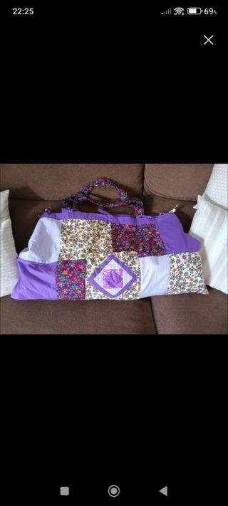 Bolso patchwork morado y floral