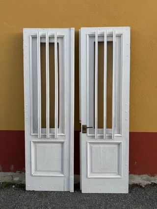 Puertas de roble vintage para entrada