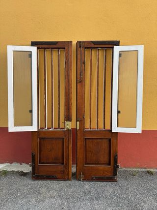 Puertas de roble vintage para entrada
