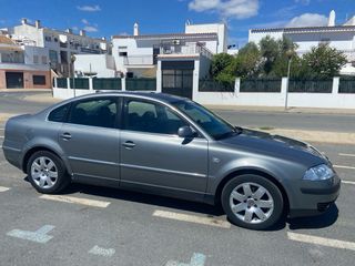 Volkswagen Passat 2003