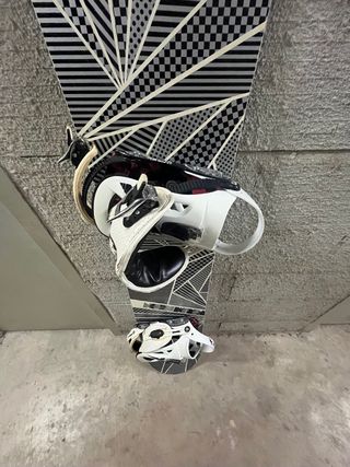 Tabla de Snowboard con Fijaciones