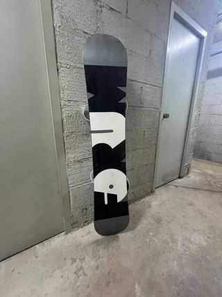 Tabla de Snowboard con Fijaciones