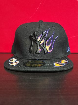Gorra New Era 59Fifty NYC Llamas Negra 7.1/2