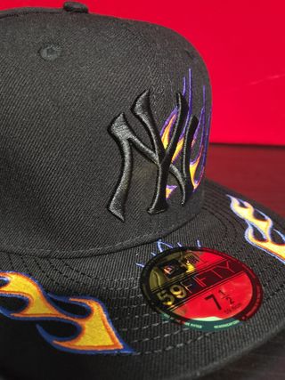 Gorra New Era 59Fifty NYC Llamas Negra 7.1/2