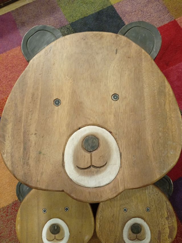 Tavolino in legno e 2 panche per bambini