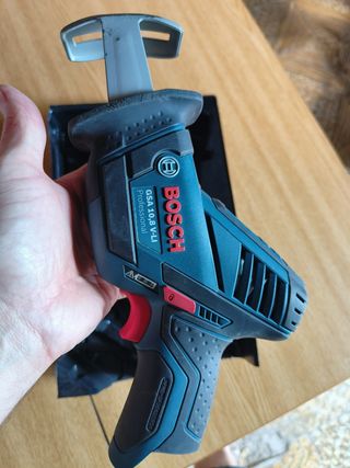 Sierra Sable Bosch GSA 10,8 V-LI Professional