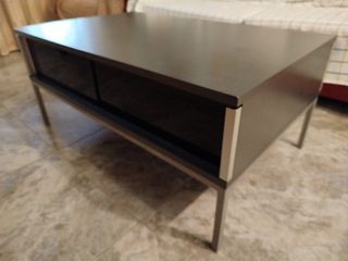 Mesa de centro moderna metal y madera