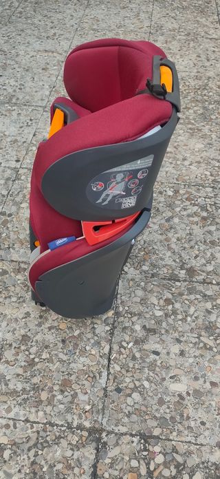 Silla de coche Chicco roja