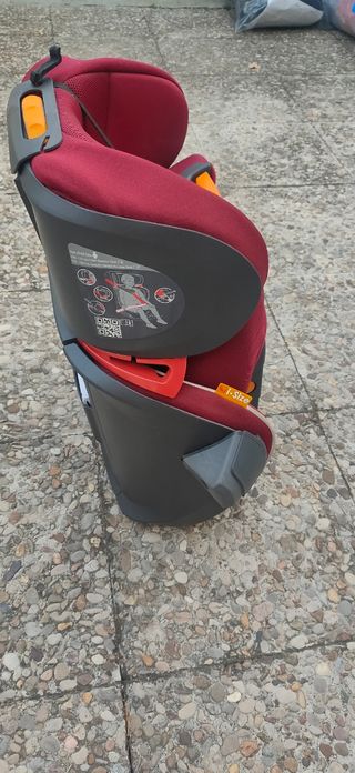 Silla de coche Chicco roja