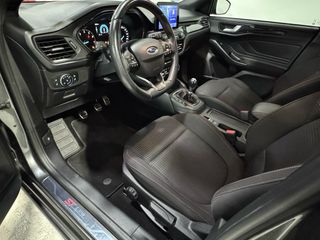 Ford Focus Ecoboost STLINE