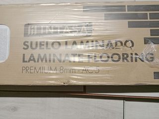 Tarima AC5 - 50 m² hidrófuga .blanco polar .
