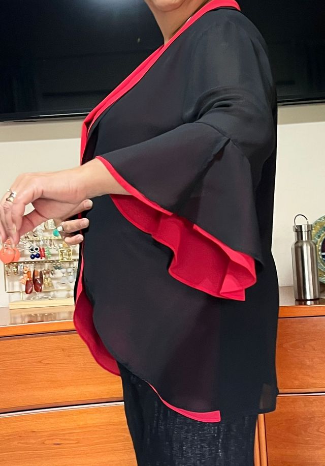 Completo top e blusa nero e rosso