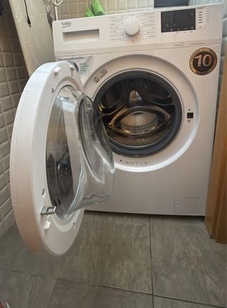 Lavadora Beko con carga frontal