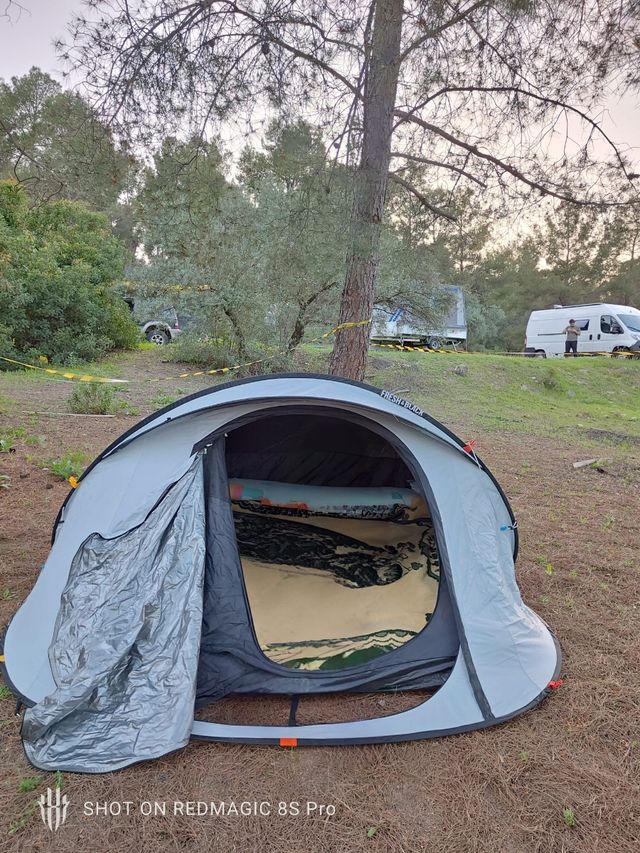 Tienda de campaña Quechua Fresh&Black