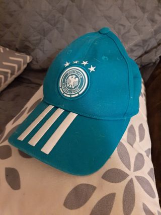 Gorra Adidas DFB Alemania y otra del bayern