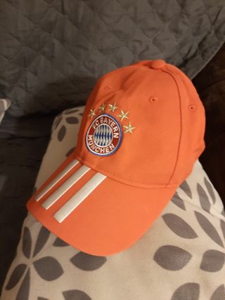 Gorra Adidas DFB Alemania y otra del bayern
