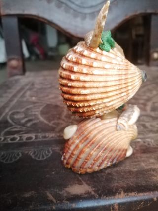 peça decorativa artesanal , em conchas