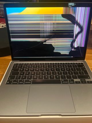 MacBook Air 13” 2020 (Piezas - Pantalla Rota)
